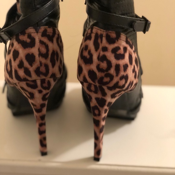 Cheetah Print Heels - Picture 4 of 4